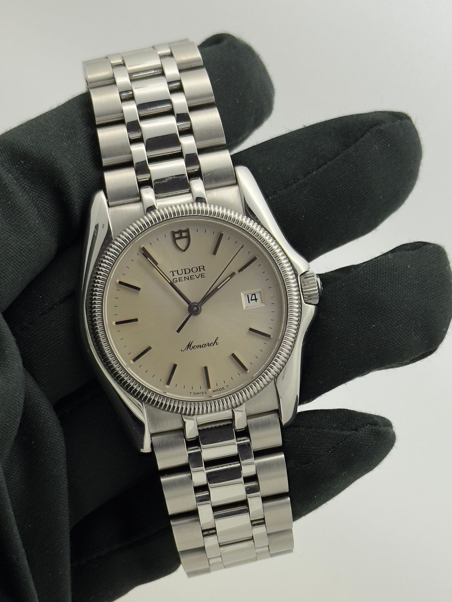 WhatsApp Image 2025-10-14 at 16.21.33