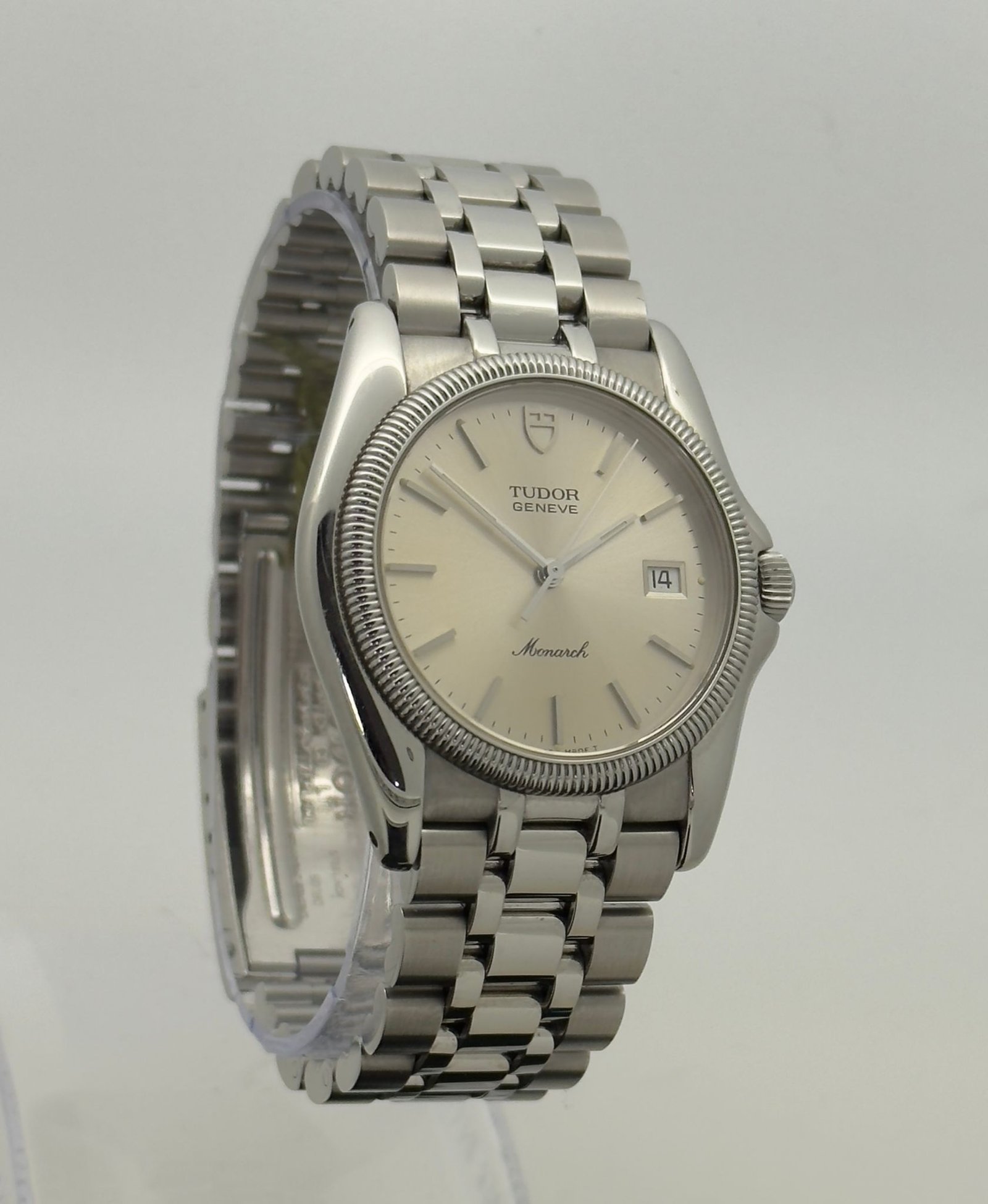 WhatsApp Image 2025-10-14 at 16.21.34