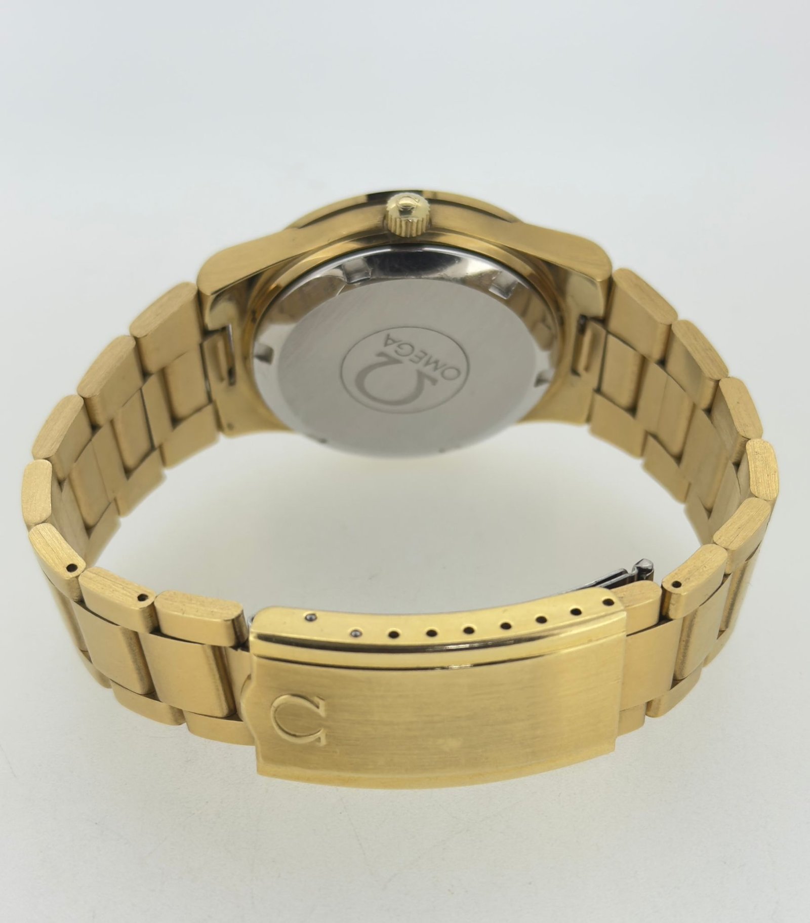 WhatsApp Image 2025-10-23 at 17.50.52