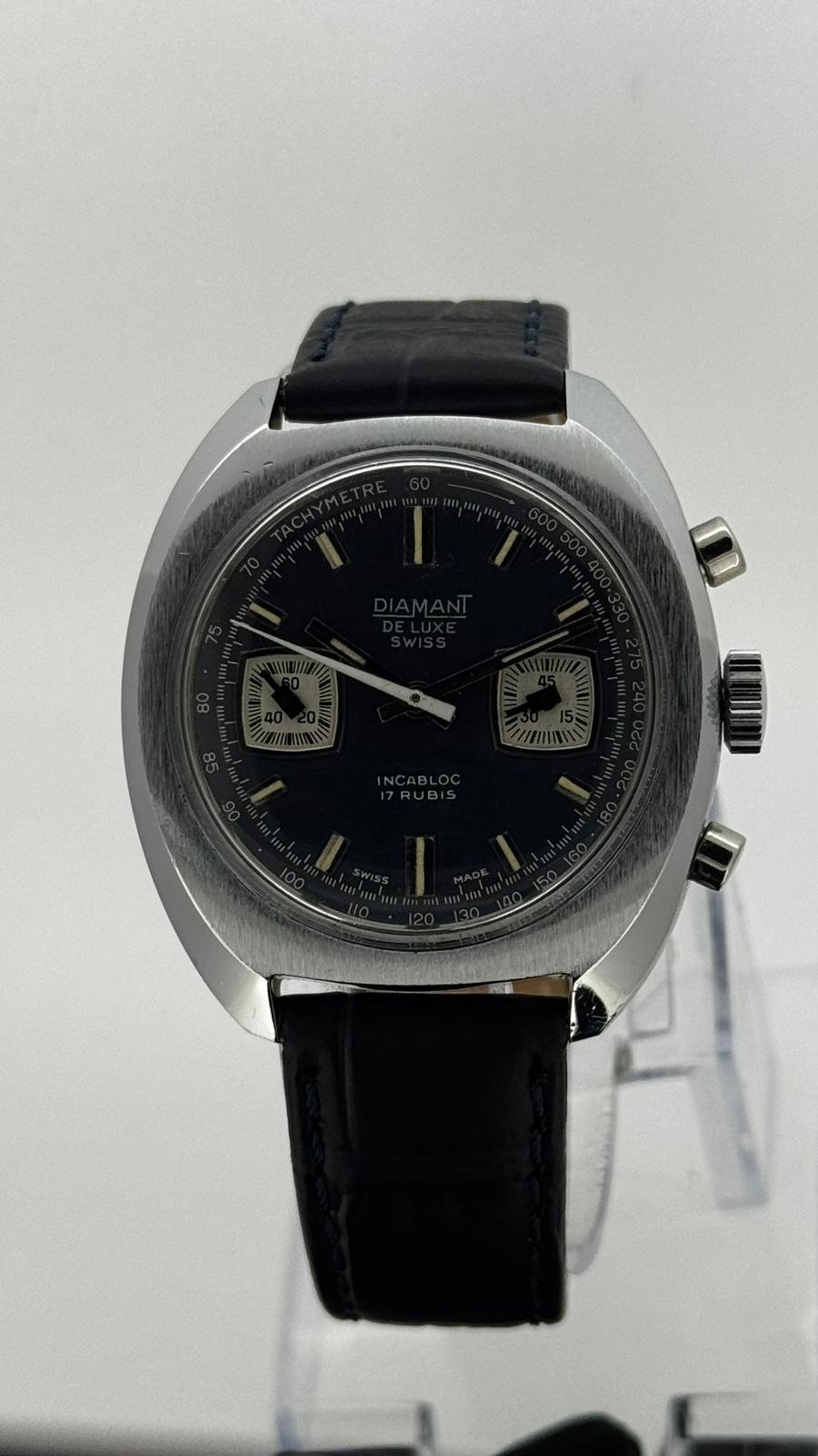 Reloj de pulsera Diamant De Luxe con movimiento suizo.