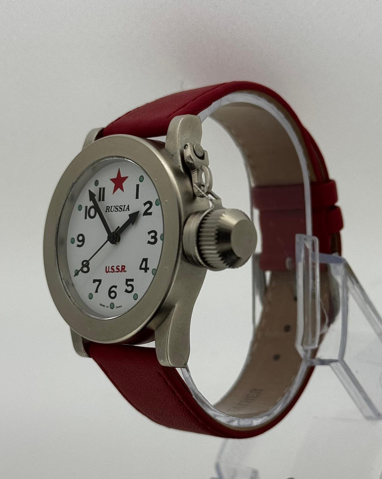 Reloj de pulsera con diseño inspirado en Rusia y la URSS. - Imagen 3