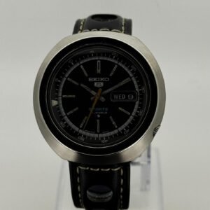 Reloj Seiko 5 Sports automático con 21 joyas y caja de acero.