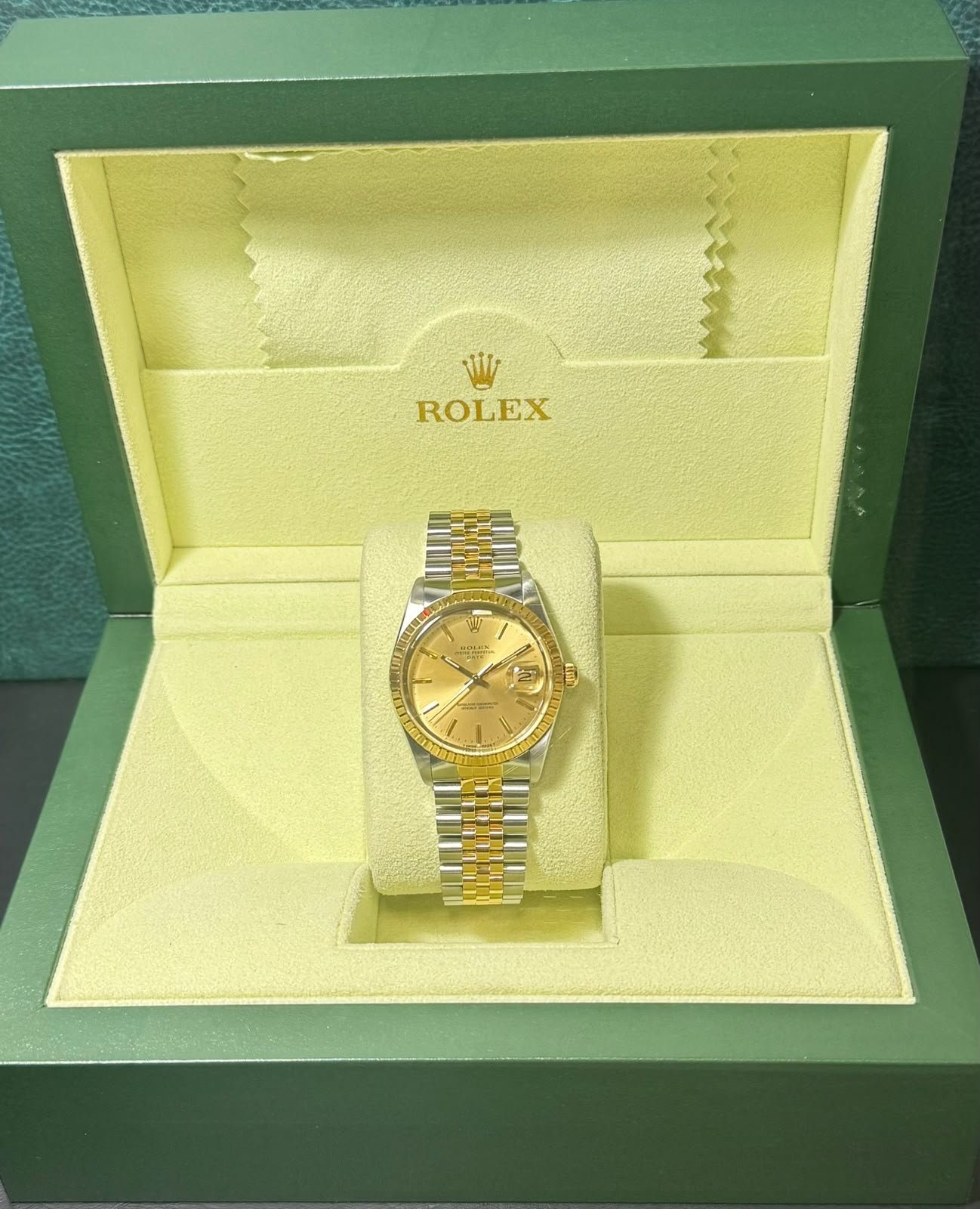 RELOJ ROLEX OYSTER PERPETUAL DATE 15053